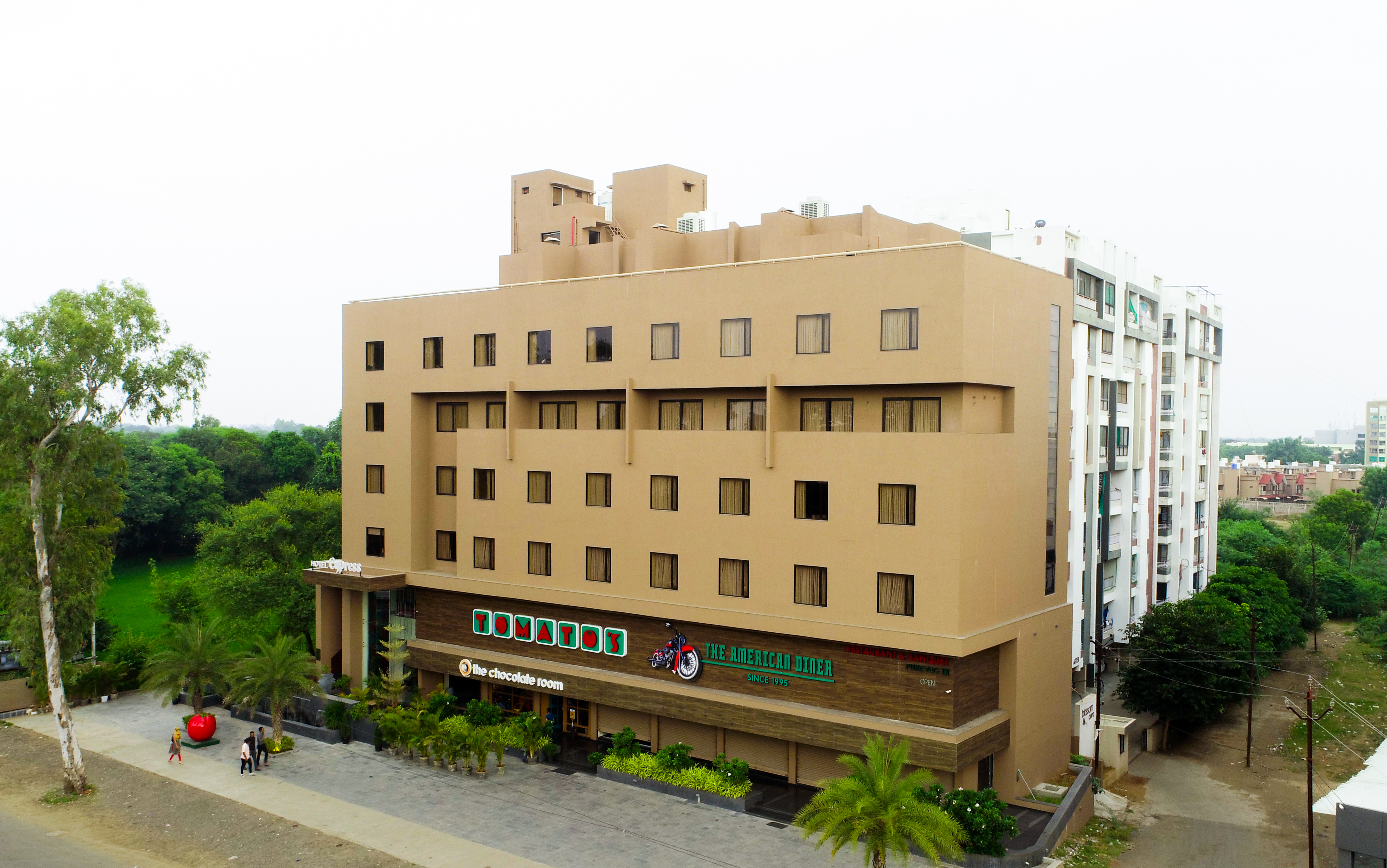 Hotel Cypress building